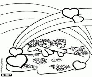 раскраска Два пони, радуги и сердца